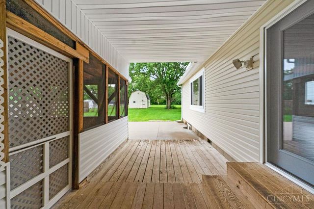 208 Brelsford Avenue, Trenton, OH 45067