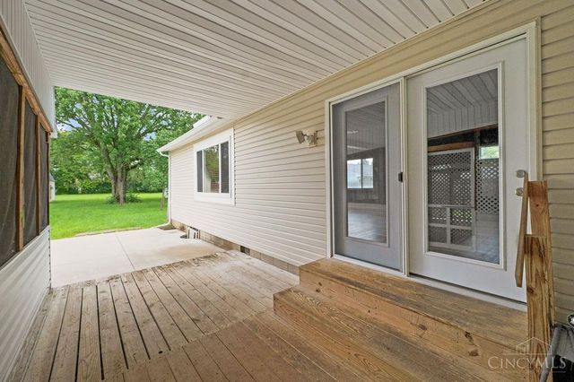 208 Brelsford Avenue, Trenton, OH 45067
