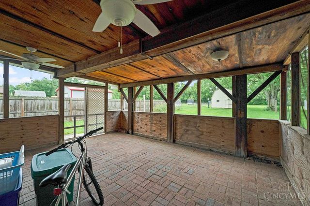 208 Brelsford Avenue, Trenton, OH 45067