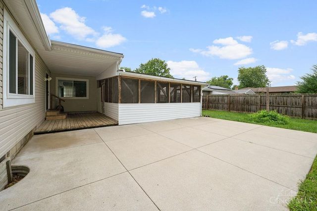 208 Brelsford Avenue, Trenton, OH 45067