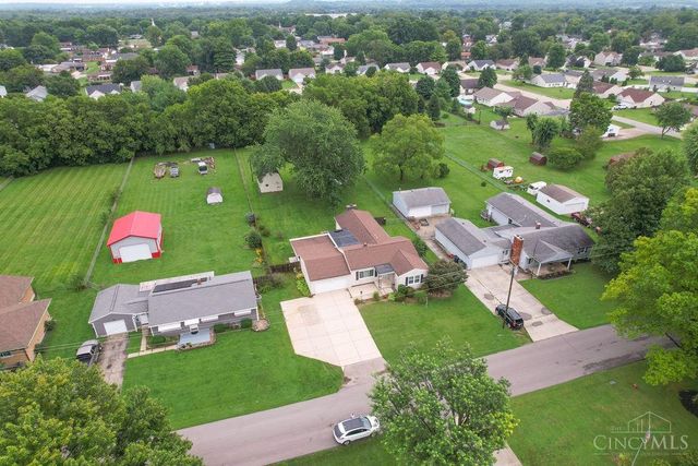 208 Brelsford Avenue, Trenton, OH 45067