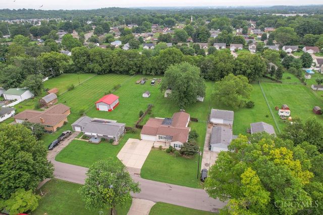 208 Brelsford Avenue, Trenton, OH 45067