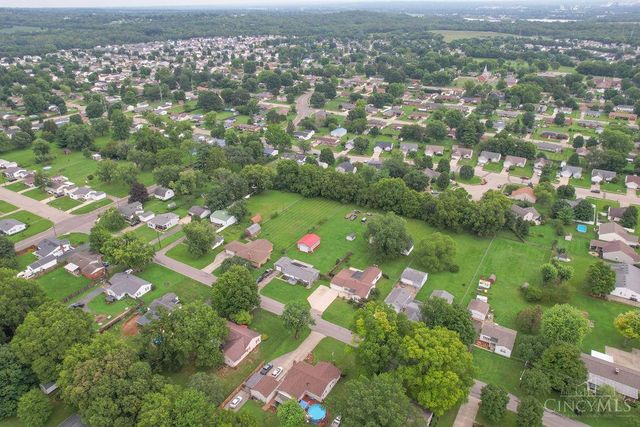 208 Brelsford Avenue, Trenton, OH 45067