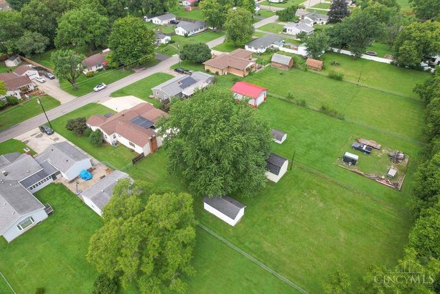 208 Brelsford Avenue, Trenton, OH 45067