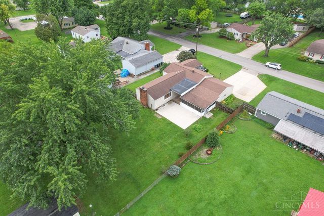 208 Brelsford Avenue, Trenton, OH 45067