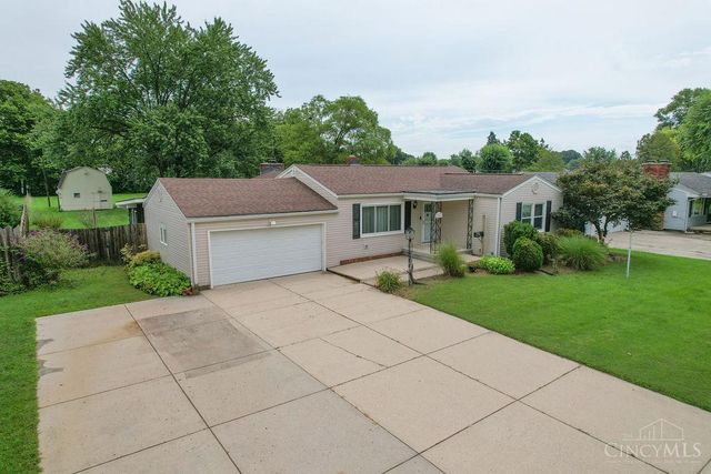208 Brelsford Avenue, Trenton, OH 45067