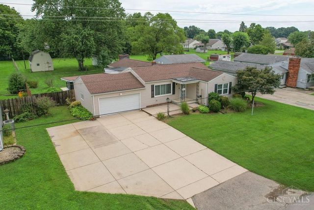 208 Brelsford Avenue, Trenton, OH 45067