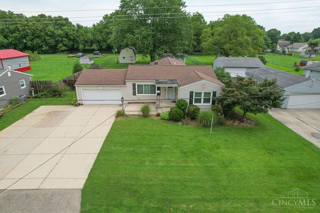208 Brelsford Avenue, Trenton, OH 45067