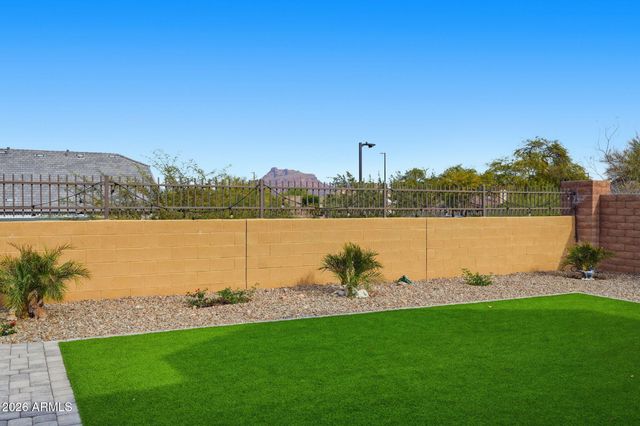 5934 E REDMONT Drive, Mesa, AZ 85215