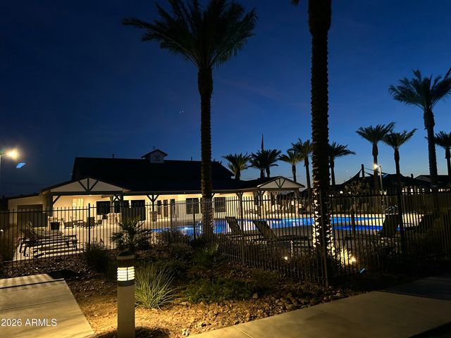 5934 E REDMONT Drive, Mesa, AZ 85215