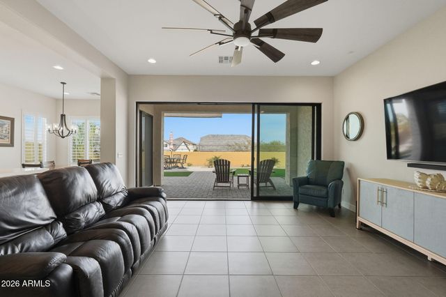 5934 E REDMONT Drive, Mesa, AZ 85215