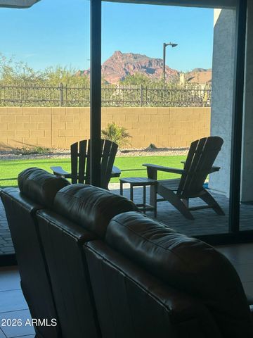 5934 E REDMONT Drive, Mesa, AZ 85215