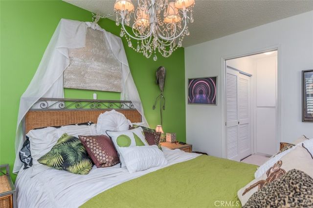 11813 Runnymede Street 14, North Hollywood, CA 91605