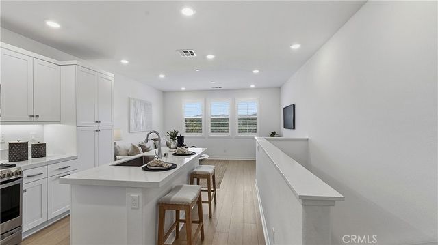 110 Mountaineer Drive, Rancho Mission Viejo, CA 92694