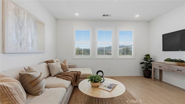 110 Mountaineer Drive, Rancho Mission Viejo, CA 92694