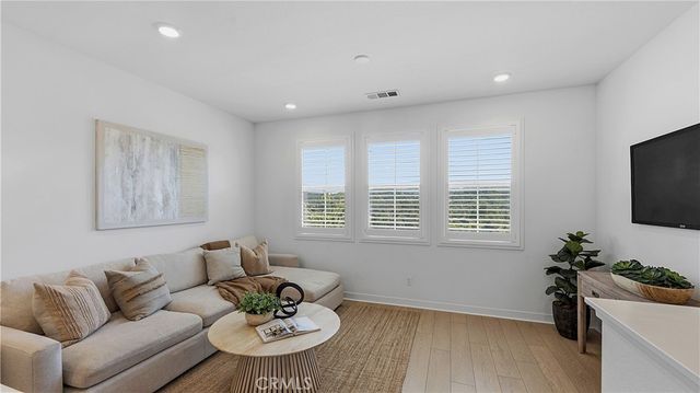 110 Mountaineer Drive, Rancho Mission Viejo, CA 92694