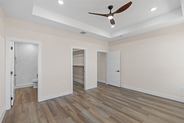 5847 Black Pine Circle, Granbury, TX 76048