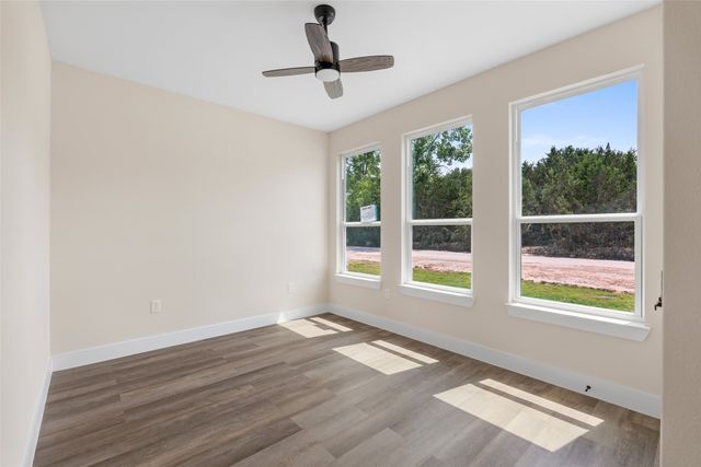 5847 Black Pine Circle, Granbury, TX 76048