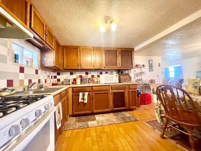 61 SORREL Avenue, Moriarty, NM 87035