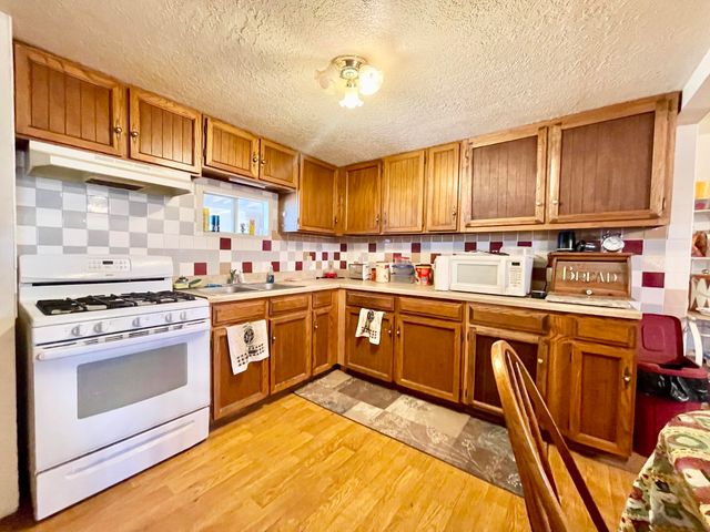 61 SORREL Avenue, Moriarty, NM 87035