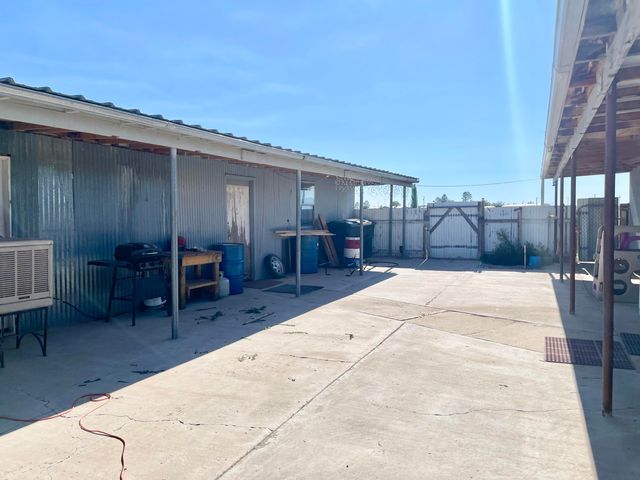 61 SORREL Avenue, Moriarty, NM 87035