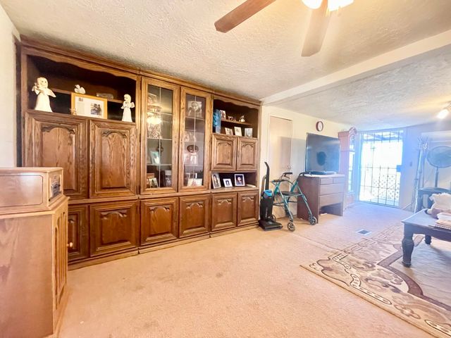 61 SORREL Avenue, Moriarty, NM 87035