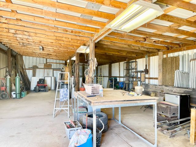 61 SORREL Avenue, Moriarty, NM 87035