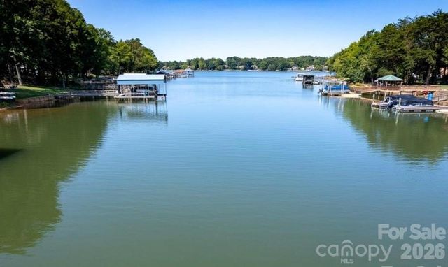 132 Malibu Road, Mooresville, NC 28117