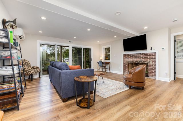132 Malibu Road, Mooresville, NC 28117