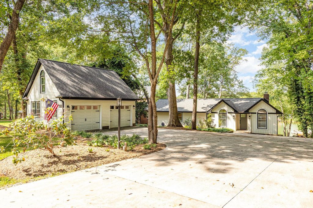 132 Malibu Road, Mooresville, NC 28117