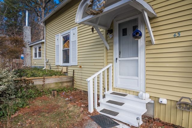 43 Laurel Park 43, Northampton, MA 01060
