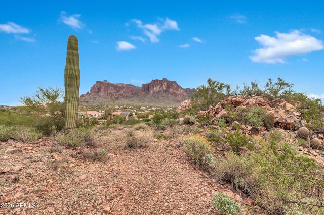 4970 E HIDALGO Street, Apache Junction, AZ 85119