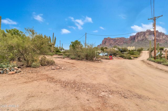 4970 E HIDALGO Street, Apache Junction, AZ 85119