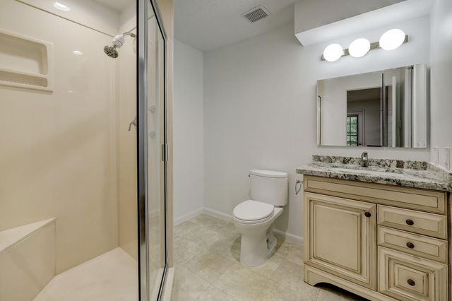6725 Belmont Street, West University Place, TX 77005