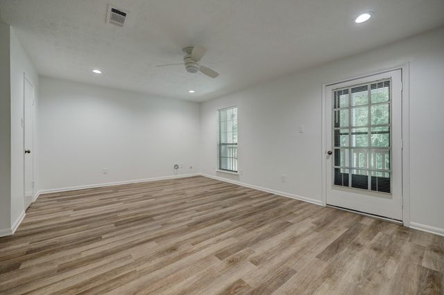 6725 Belmont Street, West University Place, TX 77005