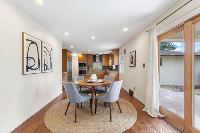 3885 Overdale Drive, Upper Arlington, OH 43220