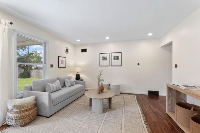 3885 Overdale Drive, Upper Arlington, OH 43220