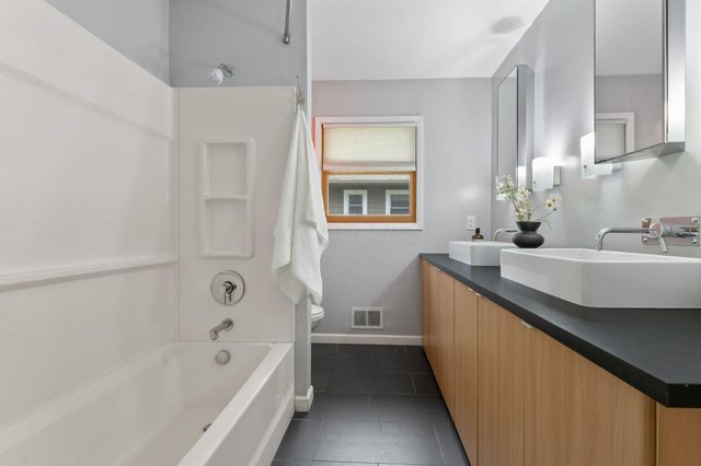 3885 Overdale Drive, Upper Arlington, OH 43220