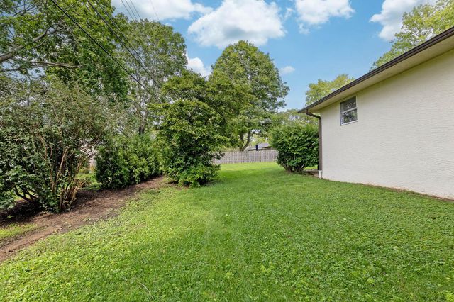 3885 Overdale Drive, Upper Arlington, OH 43220
