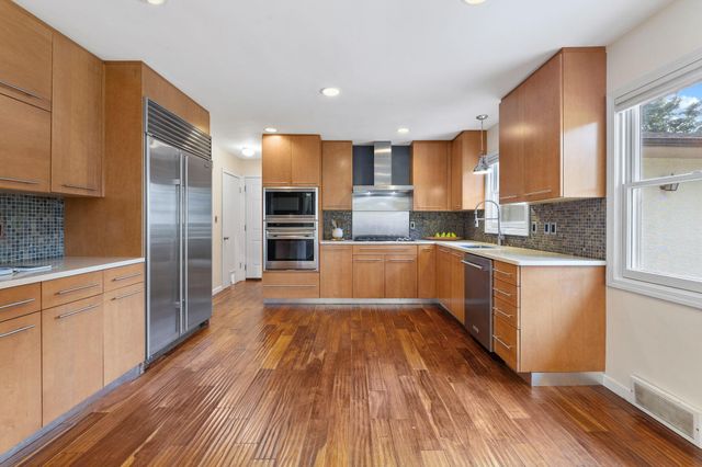 3885 Overdale Drive, Upper Arlington, OH 43220