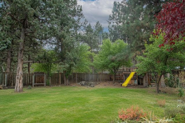1848 NE 14th Street, Bend, OR 97701