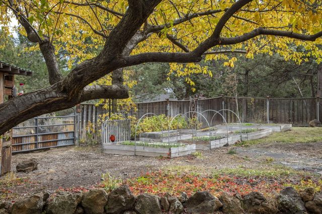 1848 NE 14th Street, Bend, OR 97701