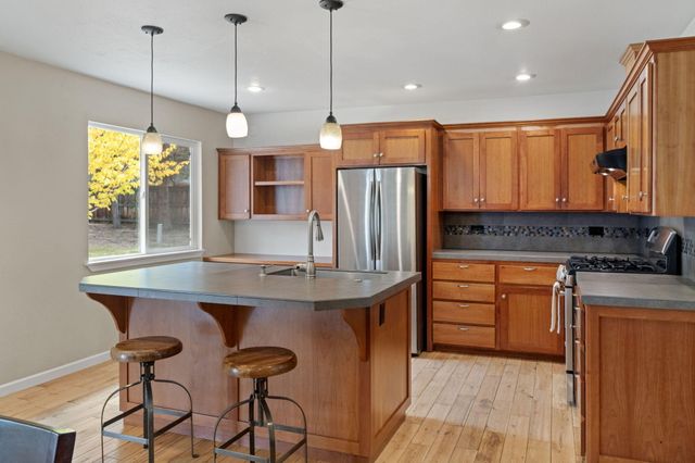 1848 NE 14th Street, Bend, OR 97701