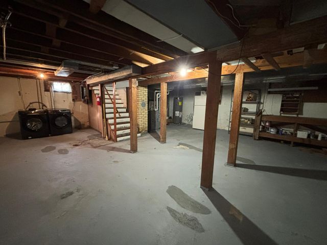 118 Crocker Avenue N, Thief River Falls, MN 56701