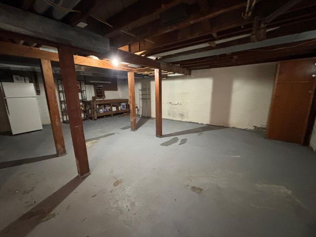 118 Crocker Avenue N, Thief River Falls, MN 56701