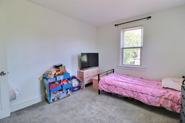 1022 PENN LINE RD, Paulsboro, NJ 08066