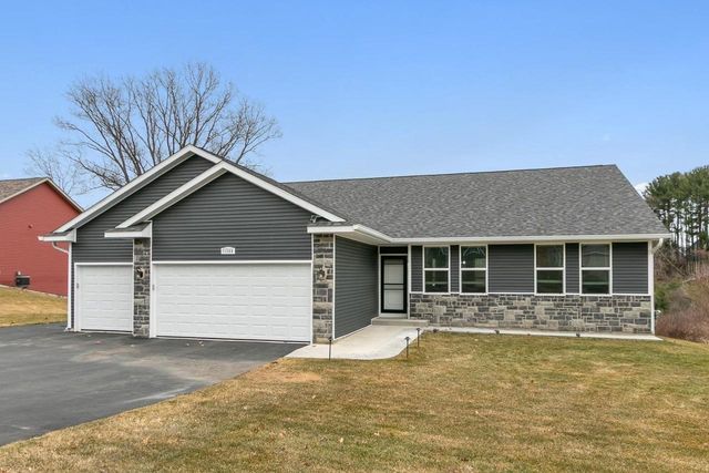 11308 N Mason Drive, Edgerton, WI 53534