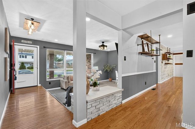 2616 Headland Drive, St Charles, MO 63301