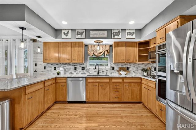 2616 Headland Drive, St Charles, MO 63301
