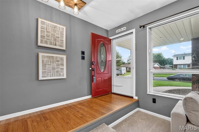 2616 Headland Drive, St Charles, MO 63301
